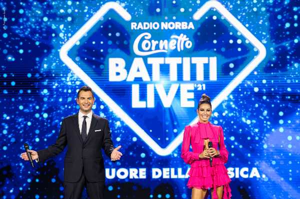 Italia 1 si scatena con la musica di RADIO NORBA CORNETTO BATTITI LIVE - Conducono Elisabetta Gregoraci e Alan Palmieri